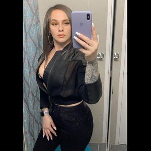 Meet your Posher, Jennifer